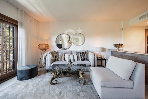 Apartamento en venta en Marbella, Málaga, España 3 dormitorios, 115 m2 No. 157867 - foto 2