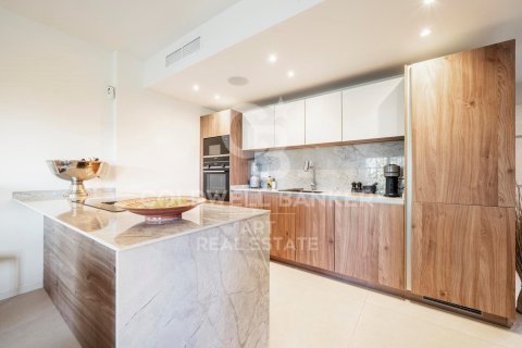 Apartamento en venta en Marbella, Málaga, España 3 dormitorios, 115 m2 No. 157867 - foto 3