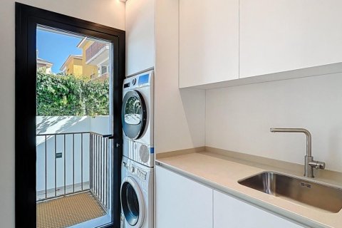 Villa for sale in Albir, Alicante, Spain 3 bedrooms, 339.02 sq.m. No. 165651 - photo 10