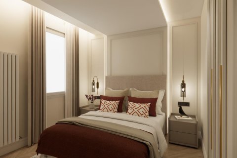 Apartment for sale in Madrid, Spain 3 bedrooms, 200 sq.m. No. 165649 - photo 7