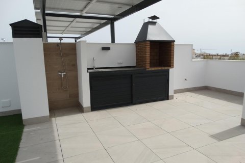 Bungalowi myytävänä Pilar de la Horadada, Alicante, Espanja, 3 makuuhuonetta, 93 m2 No. 141808 - kuva 8