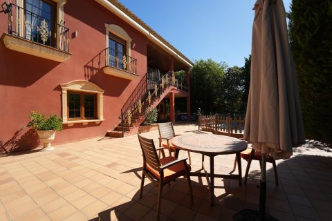 Villa till salu i Dehesa De Campoamor, Alicante, Spanien 8 sovrum, 734 kvm. Nr. 154823 - foto 22