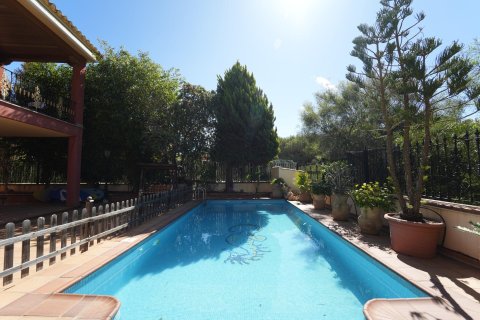 Villa till salu i Dehesa De Campoamor, Alicante, Spanien 8 sovrum, 734 kvm. Nr. 154823 - foto 25