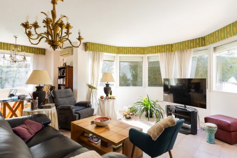 Casa adosada en venta Madrid, España 5 dormitorios, 356 m2 No. 108205 - foto 11