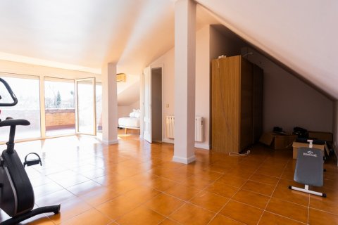 Casa adosada en venta Madrid, España 5 dormitorios, 356 m2 No. 108205 - foto 27