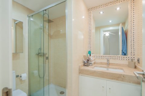 Casa adosada en venta Sevilla, España 5 dormitorios, 182 m2 No. 108207 - foto 13