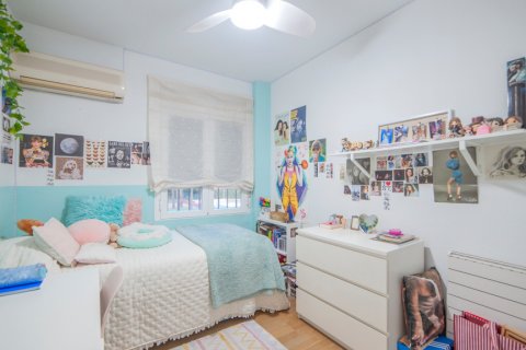 Casa adosada en venta Sevilla, España 5 dormitorios, 182 m2 No. 108207 - foto 14