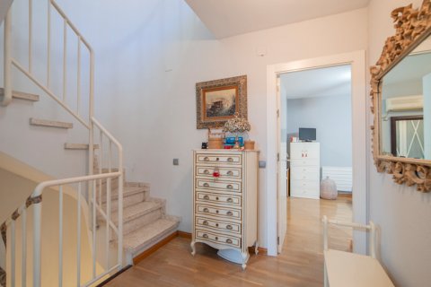 Casa adosada en venta Sevilla, España 5 dormitorios, 182 m2 No. 108207 - foto 15
