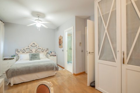 Casa adosada en venta Sevilla, España 5 dormitorios, 182 m2 No. 108207 - foto 12