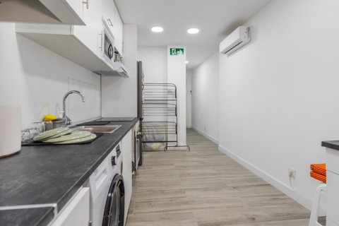 Huoneisto myytävänä San Sebastian de los Reyes, Madrid, Espanja, 4 makuuhuonetta, 176.61 m2 No. 108211 - kuva 5