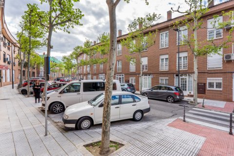 Huoneisto myytävänä San Sebastian de los Reyes, Madrid, Espanja, 4 makuuhuonetta, 176.61 m2 No. 108211 - kuva 23