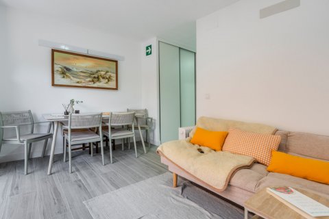 Huoneisto myytävänä San Sebastian de los Reyes, Madrid, Espanja, 4 makuuhuonetta, 176.61 m2 No. 108211 - kuva 12