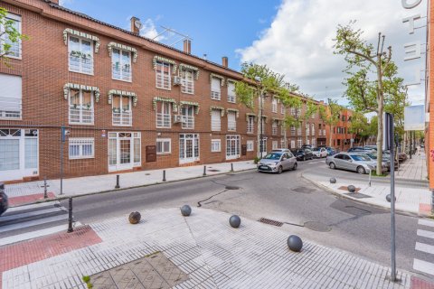 Huoneisto myytävänä San Sebastian de los Reyes, Madrid, Espanja, 4 makuuhuonetta, 176.61 m2 No. 108211 - kuva 22