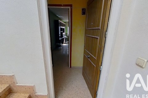 Продажа квартиры в Сарагоса, Испания 3 спальни, 83м2 №184876 - фото 3