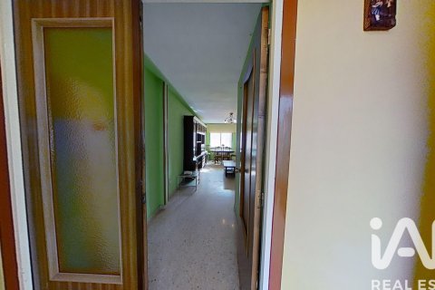 Продажа квартиры в Сарагоса, Испания 3 спальни, 83м2 №184876 - фото 5