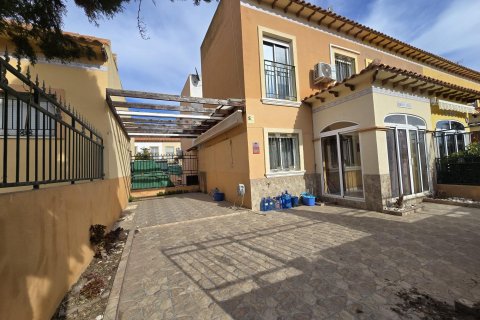 Paritalo myytävänä Torreta, Alicante, Espanja, 3 makuuhuonetta, 72 m2 No. 151192 - kuva 2