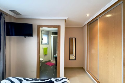 Propiedad comercial en venta en Torrevieja, Alicante, España 90 m2 No. 151195 - foto 30