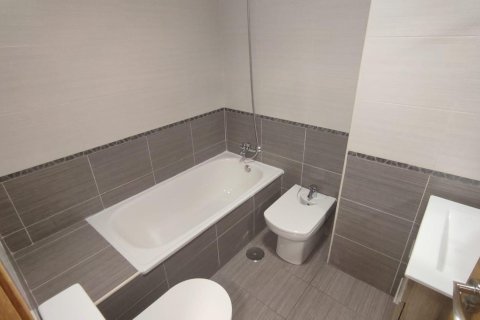 Appartamento in vendita a Alicante, Spagna 2 camere da letto, 77 mq. N° 181709 - foto 15