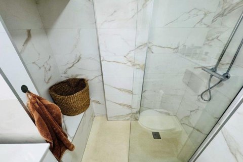 Wohnung zum Verkauf in Torrevieja, Alicante, Spanien 2 Schlafzimmer, 57 m2 Nr. 183852 - Foto 15