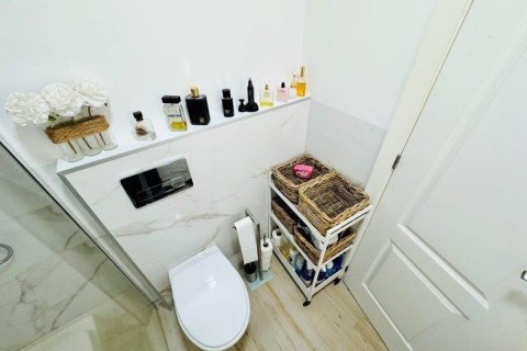 Wohnung zum Verkauf in Torrevieja, Alicante, Spanien 2 Schlafzimmer, 57 m2 Nr. 183852 - Foto 12