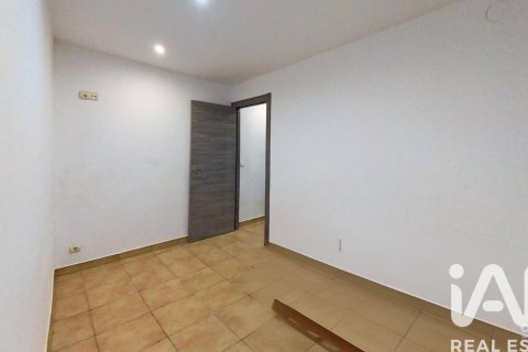Villa for sale in Alcala la Real, Jaen, Spain 3 bedrooms, 179 sq.m. No. 184705 - photo 4