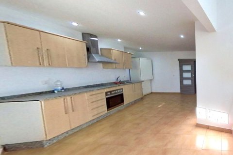 Villa for sale in Alcala la Real, Jaen, Spain 3 bedrooms, 179 sq.m. No. 184705 - photo 17