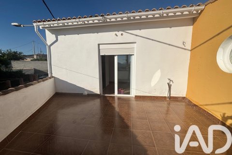 Villa for sale in Alcala la Real, Jaen, Spain 3 bedrooms, 179 sq.m. No. 184705 - photo 14