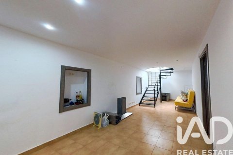 Villa for sale in Alcala la Real, Jaen, Spain 3 bedrooms, 179 sq.m. No. 184705 - photo 21