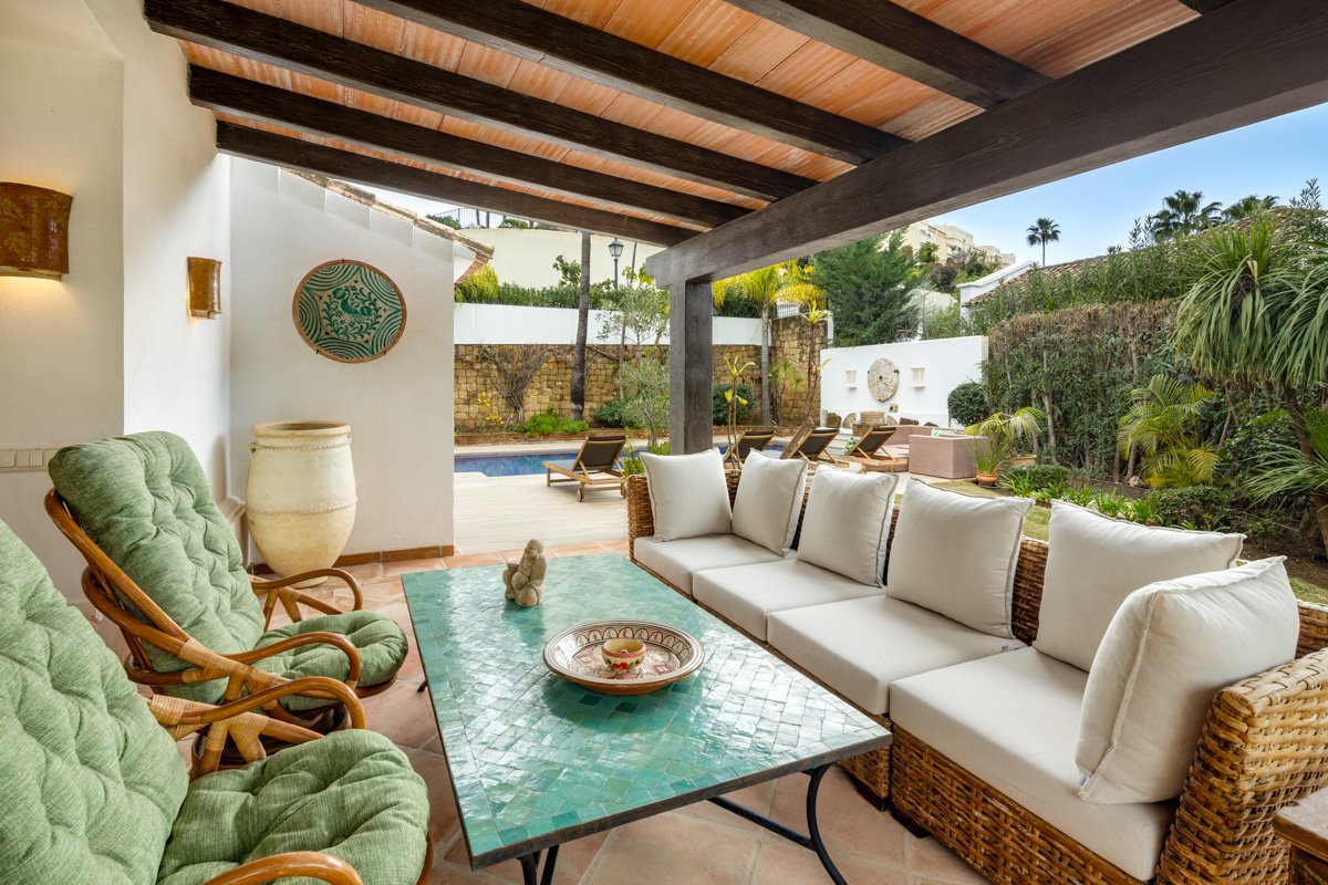 Villa in Benahavis, Malaga, Spanien 4 Schlafzimmer, 373 m2 Nr. 135954