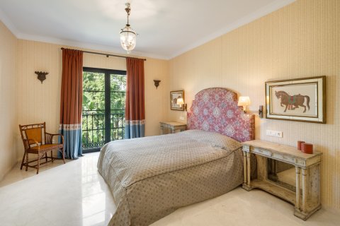 Villa for sale Benahavis, Malaga, Spain 4 bedrooms, 373 sq.m. No. 135954 - photo 13