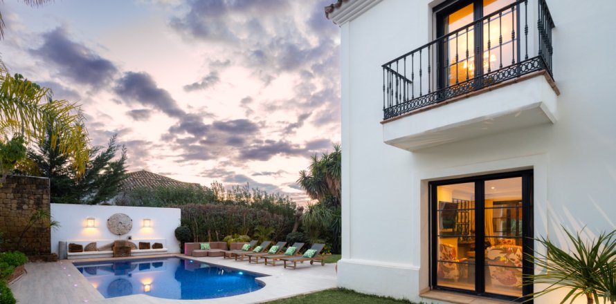 Villa Benahavis, Malaga, Spānijā 4 istabas, 373 m2 Nr. 135954