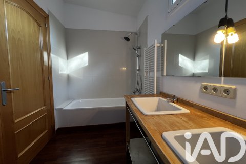 House zum Verkauf in Sant Fost de Campsentelles, Barcelona, Spanien 4 Schlafzimmer, 269 m2 Nr. 188327 - Foto 13