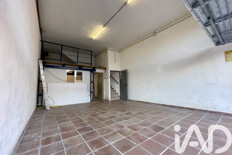 House zum Verkauf in Sant Fost de Campsentelles, Barcelona, Spanien 4 Schlafzimmer, 269 m2 Nr. 188327 - Foto 15
