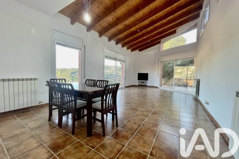 House zum Verkauf in Sant Fost de Campsentelles, Barcelona, Spanien 4 Schlafzimmer, 269 m2 Nr. 188327 - Foto 3