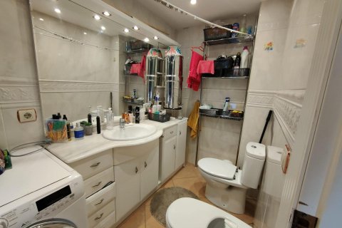 Lägenhet till salu i Benidorm, Alicante, Spanien 2 sovrum, 100 kvm. Nr. 146508 - foto 19