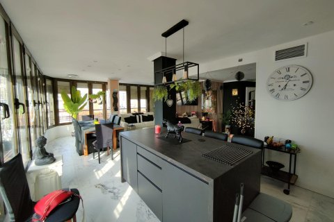 Lägenhet till salu i Benidorm, Alicante, Spanien 2 sovrum, 100 kvm. Nr. 146508 - foto 11