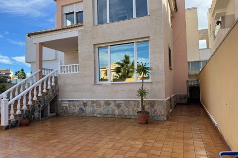 Villa in vendita a Alicante, Spagna 4 camere da letto, 120 mq. N° 146510 - foto 2