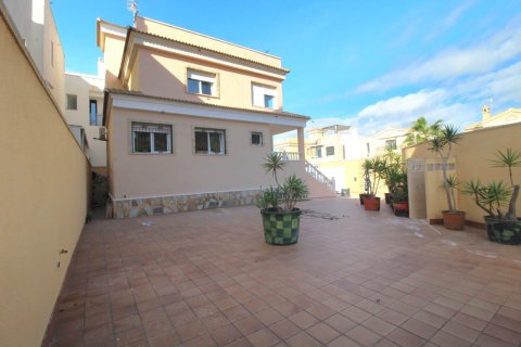 Villa in vendita a Alicante, Spagna 4 camere da letto, 120 mq. N° 146510 - foto 3