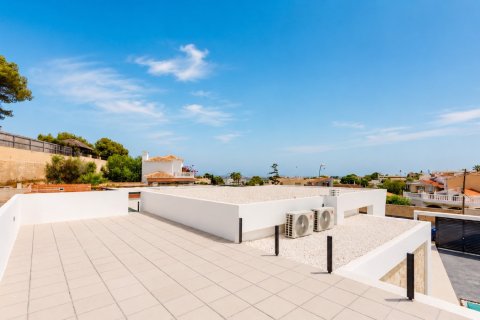 Villa pārdošanā Torrevieja, Alicante, Spānijā 3 istabas, 135 m2 Nr. 188966 - attēls 2