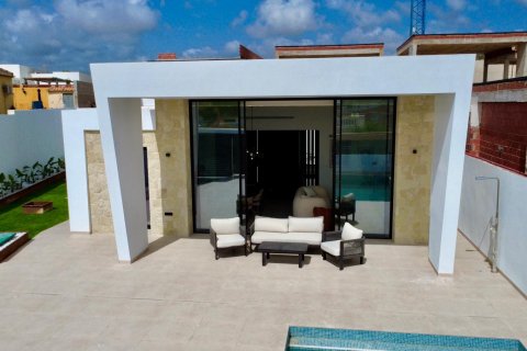 Villa pārdošanā Torrevieja, Alicante, Spānijā 3 istabas, 135 m2 Nr. 188966 - attēls 6