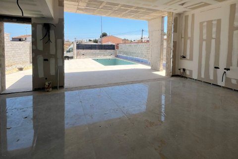 Villa à vendre à Torrevieja, Alicante, Espagne, 3 chambres, 135 m2 No. 188966 - photo 9
