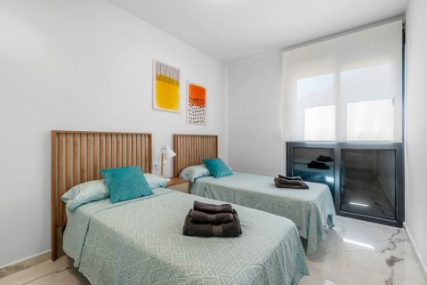 Apartment à vendre à Alicante, Espagne, 2 chambres, 79 m2 No. 188961 - photo 11