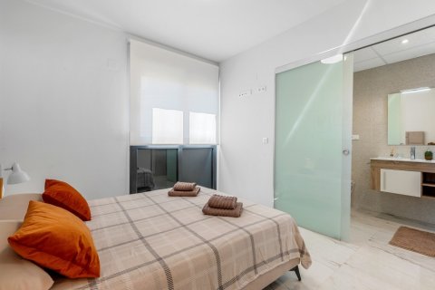 Apartment à vendre à Alicante, Espagne, 2 chambres, 79 m2 No. 188961 - photo 14
