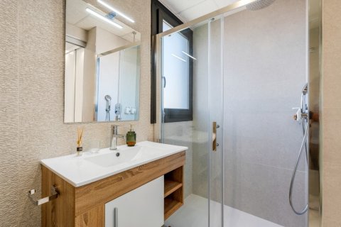 Apartment à vendre à Alicante, Espagne, 2 chambres, 79 m2 No. 188961 - photo 18