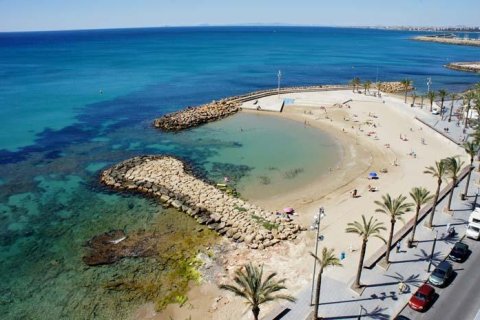 Apartamento en venta en Torrevieja, Alicante, España 2 dormitorios, 106 m2 No. 188962 - foto 8