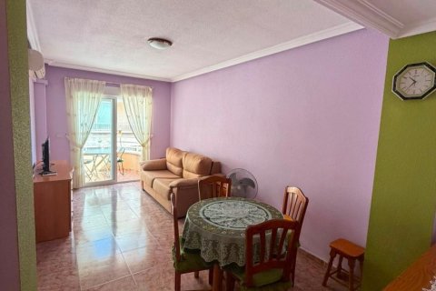 Apartamento en Torrevieja, Alicante, España 2 dormitorios, 75 m2 No. 194116