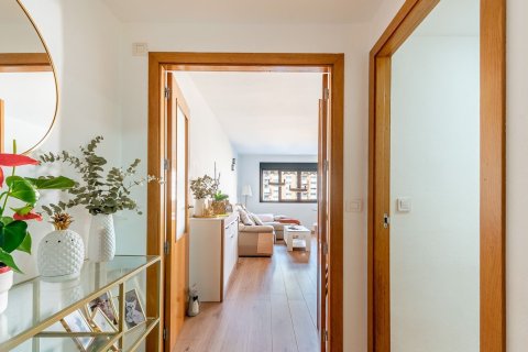 Apartment à vendre à Alicante, Espagne, 3 chambres, 100 m2 No. 196739 - photo 13