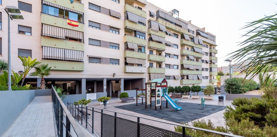 Apartment à Alicante, Espagne 3 chambres, 100 m2 No. 196739