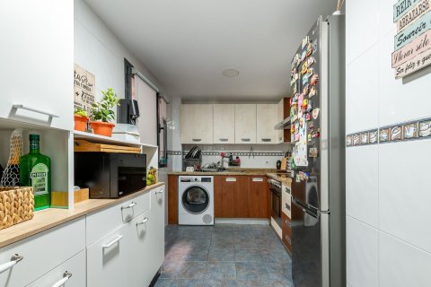 Apartment à vendre à Alicante, Espagne, 3 chambres, 100 m2 No. 196739 - photo 14
