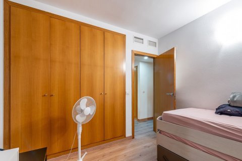 Apartment à vendre à Alicante, Espagne, 3 chambres, 100 m2 No. 196739 - photo 12